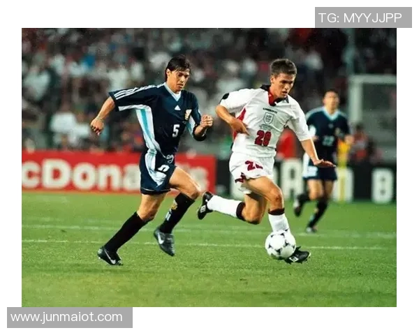 绿茵传奇再现从少年到巨星的励志足球人生旅程